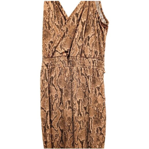 EXPRESS Snake Print Jumpsuit - Size XL‎ - Picture 4 of 9